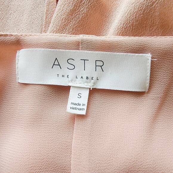 ASTR Long Sleeve Mini Sheath Dress - Picture 3 of 3